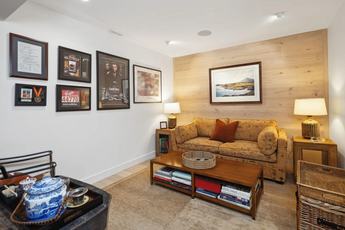 Hallway Photo of 4445 Stone Court, West Vancouver, BC