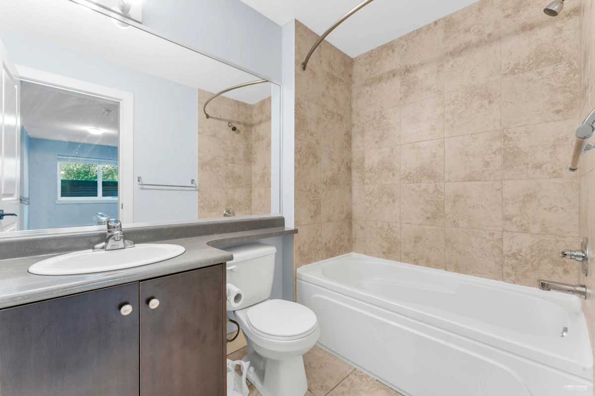 Garden / Landscaping Photo of 21019 80b Avenue, Langley, BC