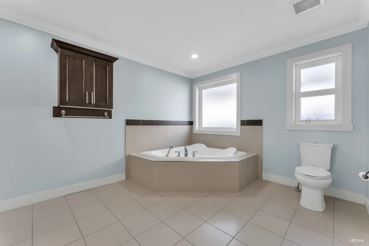 Staircase Photo of 21019 80b Avenue, Langley, BC