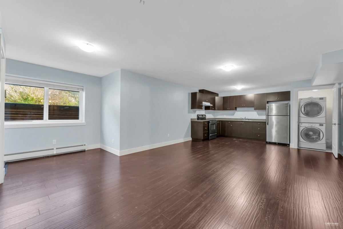 Swimming Pool Photo of 21019 80b Avenue, Langley, BC