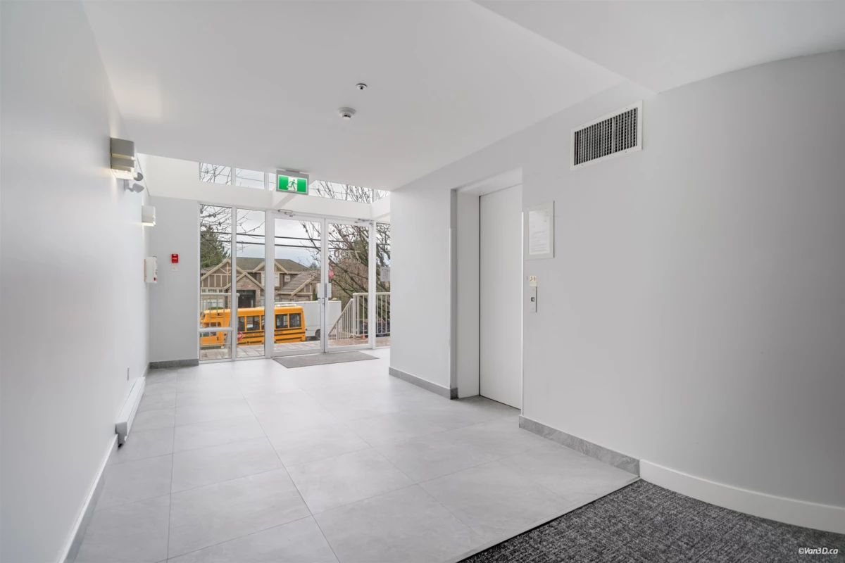 Walk-In Closet Photo of 301 7700 Gilbert Road, Richmond, BC