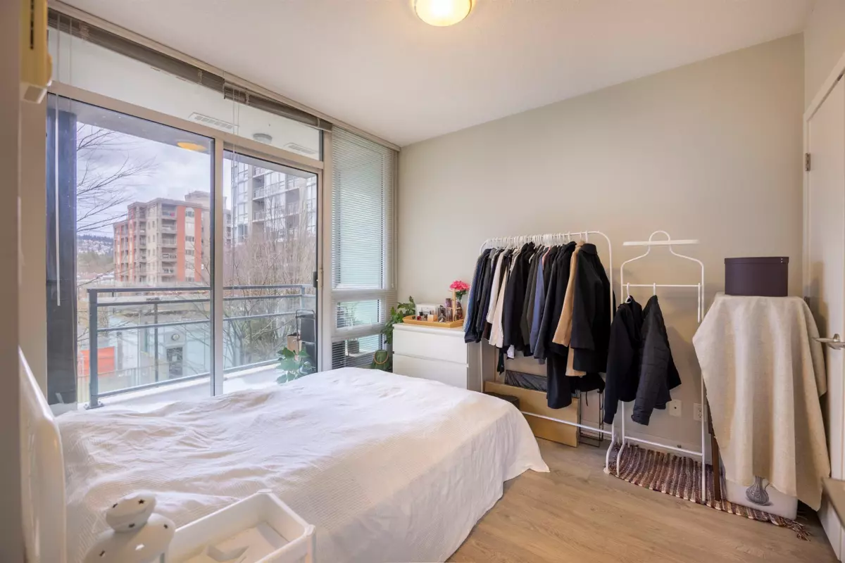 Breakfast Nook Photo of 701 2975 Atlantic Avenue, Coquitlam, BC