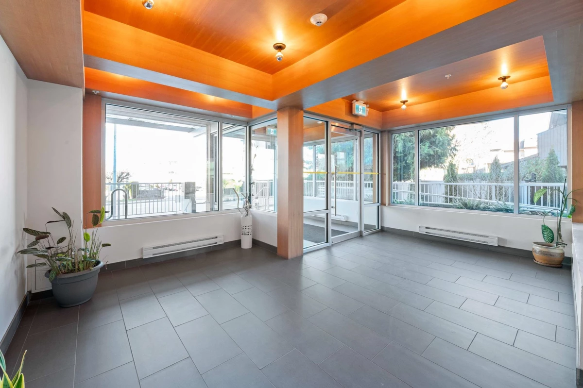 Garden / Landscaping Photo of 601 32838 Landeau Place, Abbotsford, BC