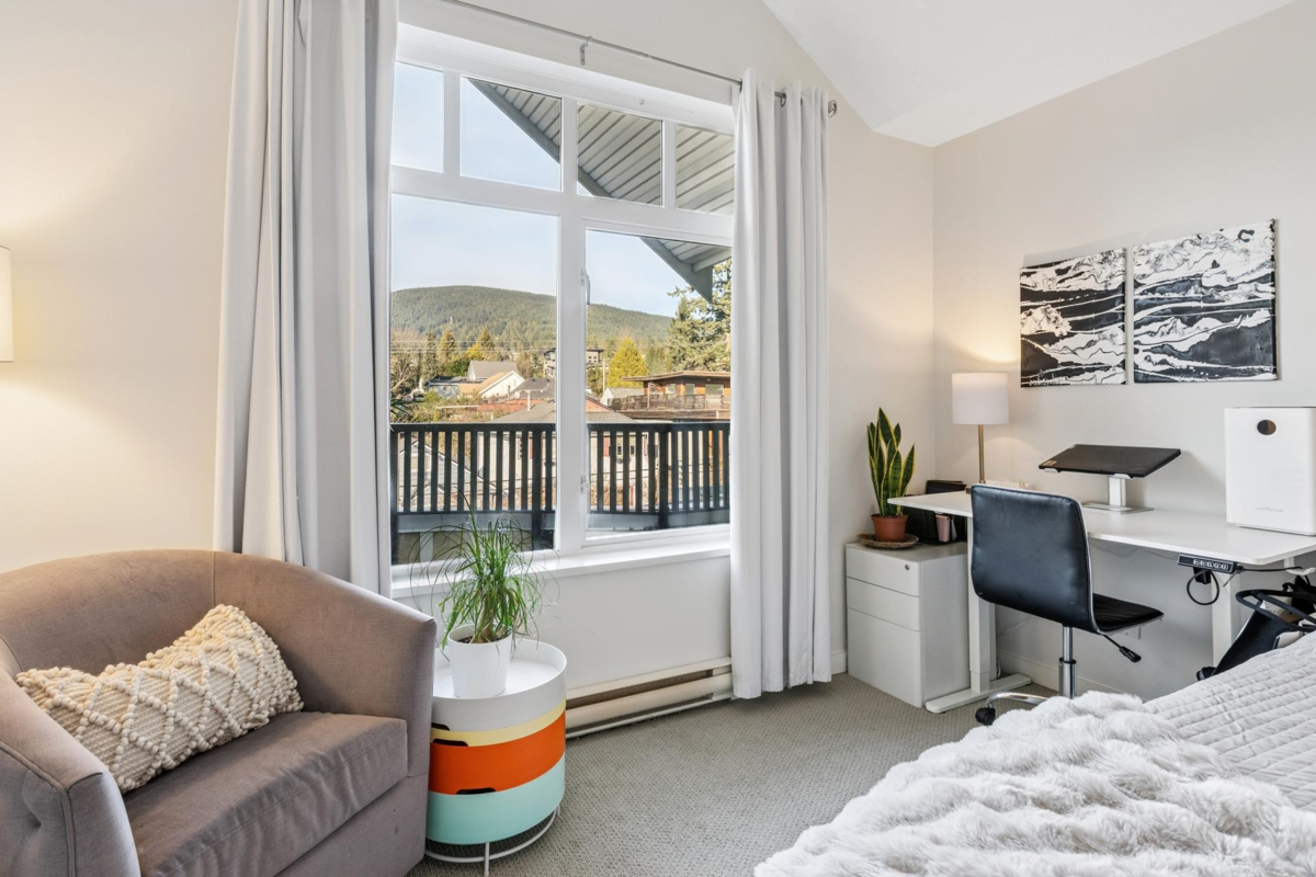 Guest Bathroom Photo of 404 183 W 23rd Street, North Vancouver, BC