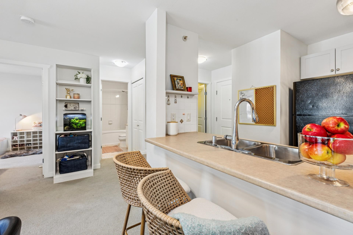 Pantry Photo of 404 183 W 23rd Street, North Vancouver, BC