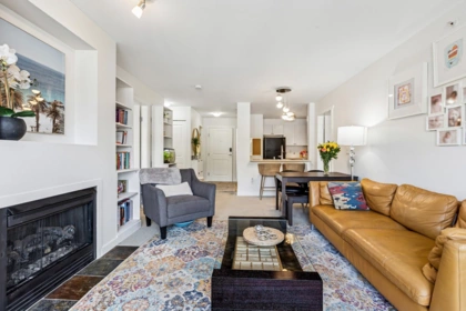 404 183 W 23rd Street, North Vancouver, BC, Central Lonsdale — 2 bed apartment/condo for sale