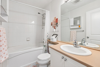 Laundry Room Photo of 404 183 W 23rd Street, North Vancouver, BC