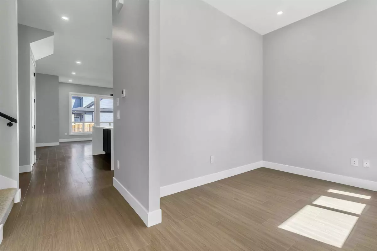 Family Room Photo of 7686 196 Street, Langley, BC