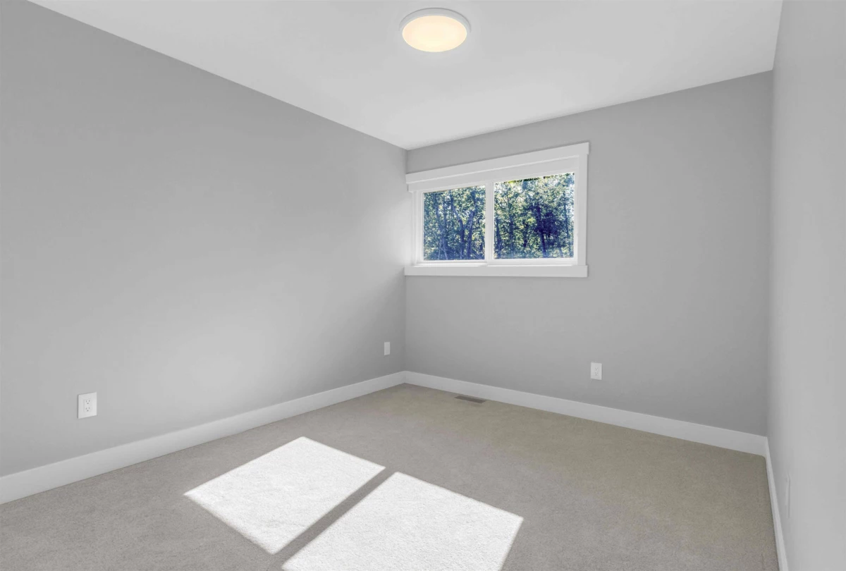 Guest Bathroom Photo of 7686 196 Street, Langley, BC