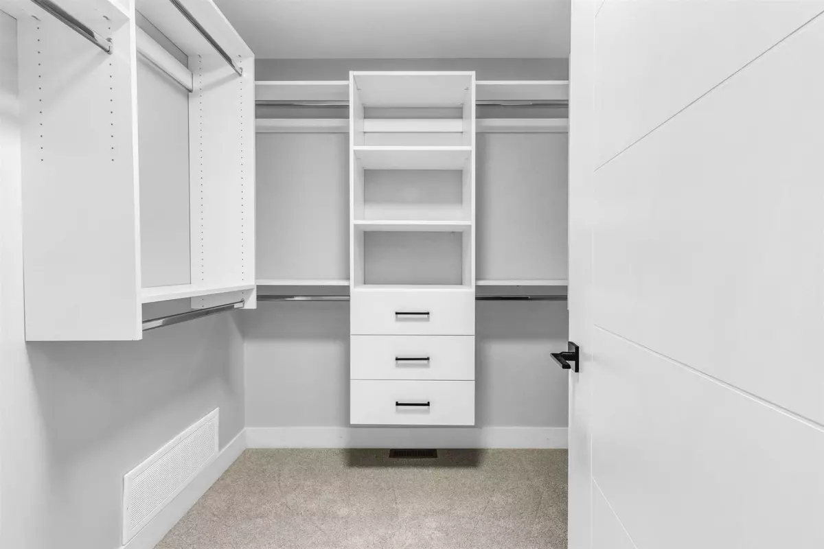 Outdoor Deck Photo of 7686 196 Street, Langley, BC