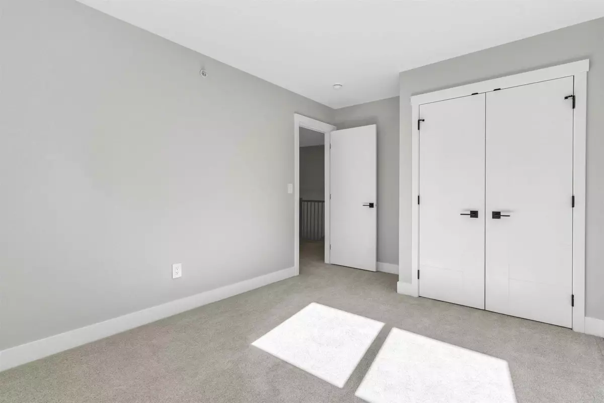 Powder Room Photo of 7686 196 Street, Langley, BC