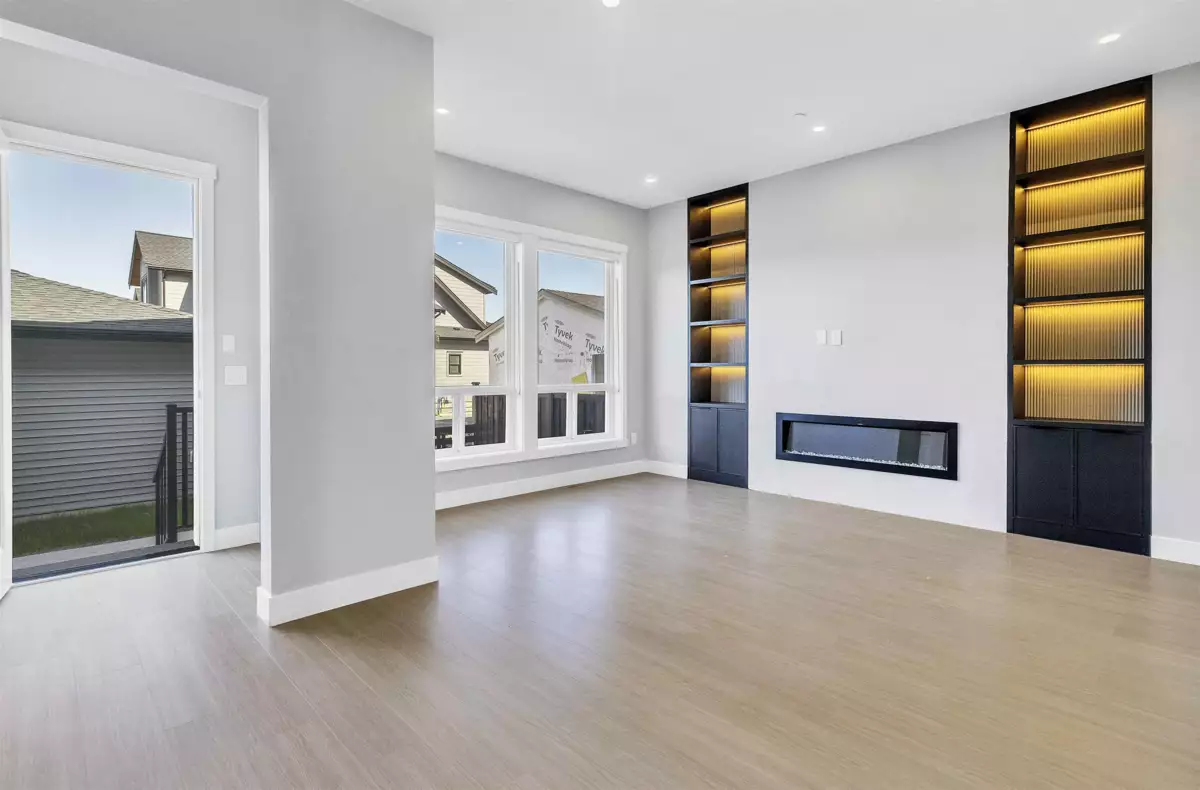 Walk-In Closet Photo of 7686 196 Street, Langley, BC