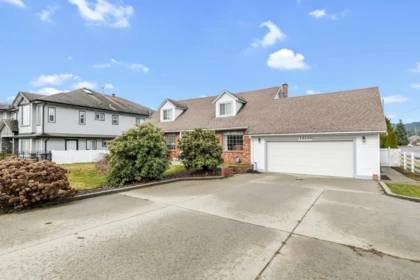 32699 Cherry Avenue, Mission, BC, Mission — Single Family Residence for sale