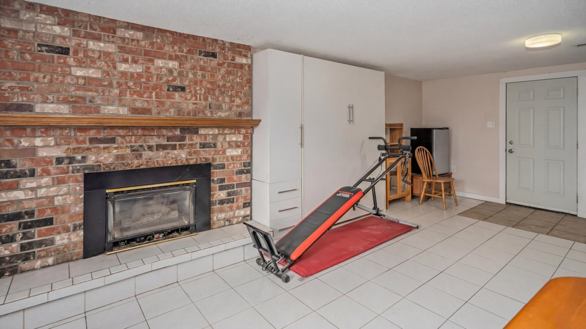 Front Yard Photo of 11891 No. 2 Road, Richmond, BC