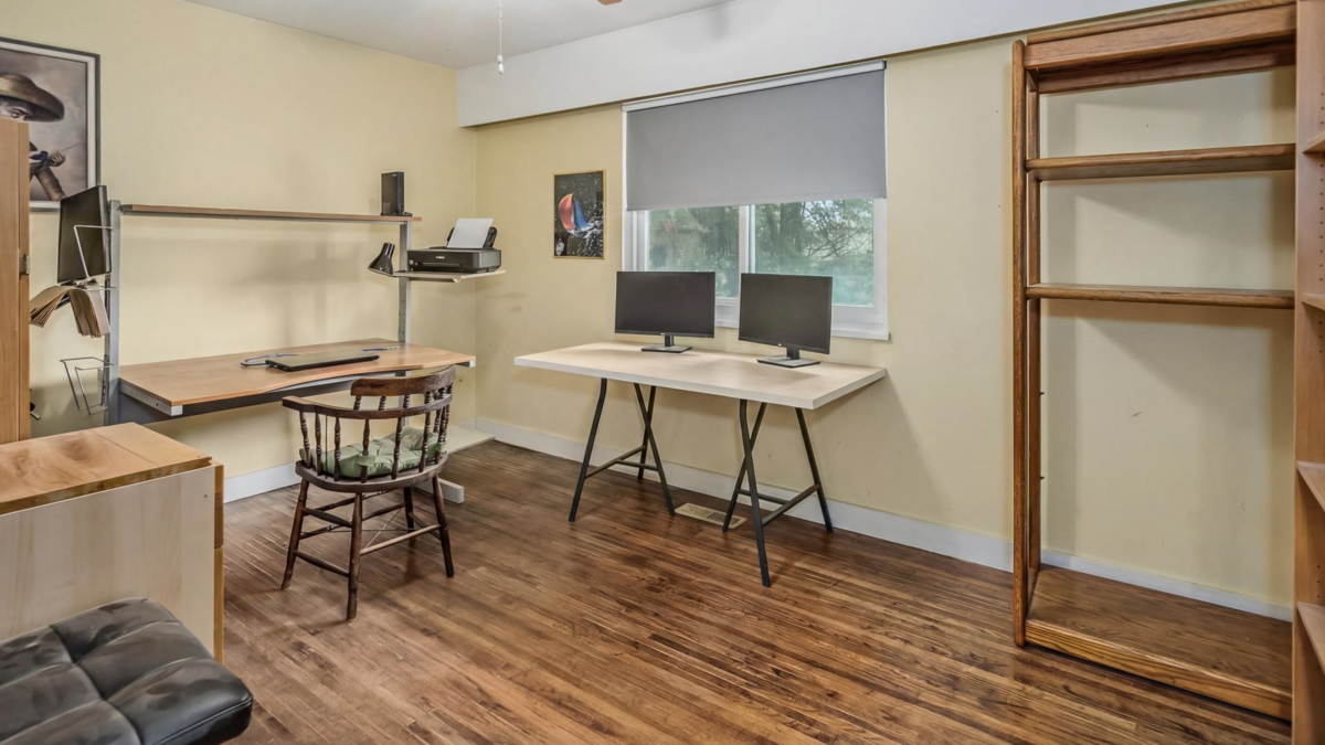 Hallway Photo of 11891 No. 2 Road, Richmond, BC