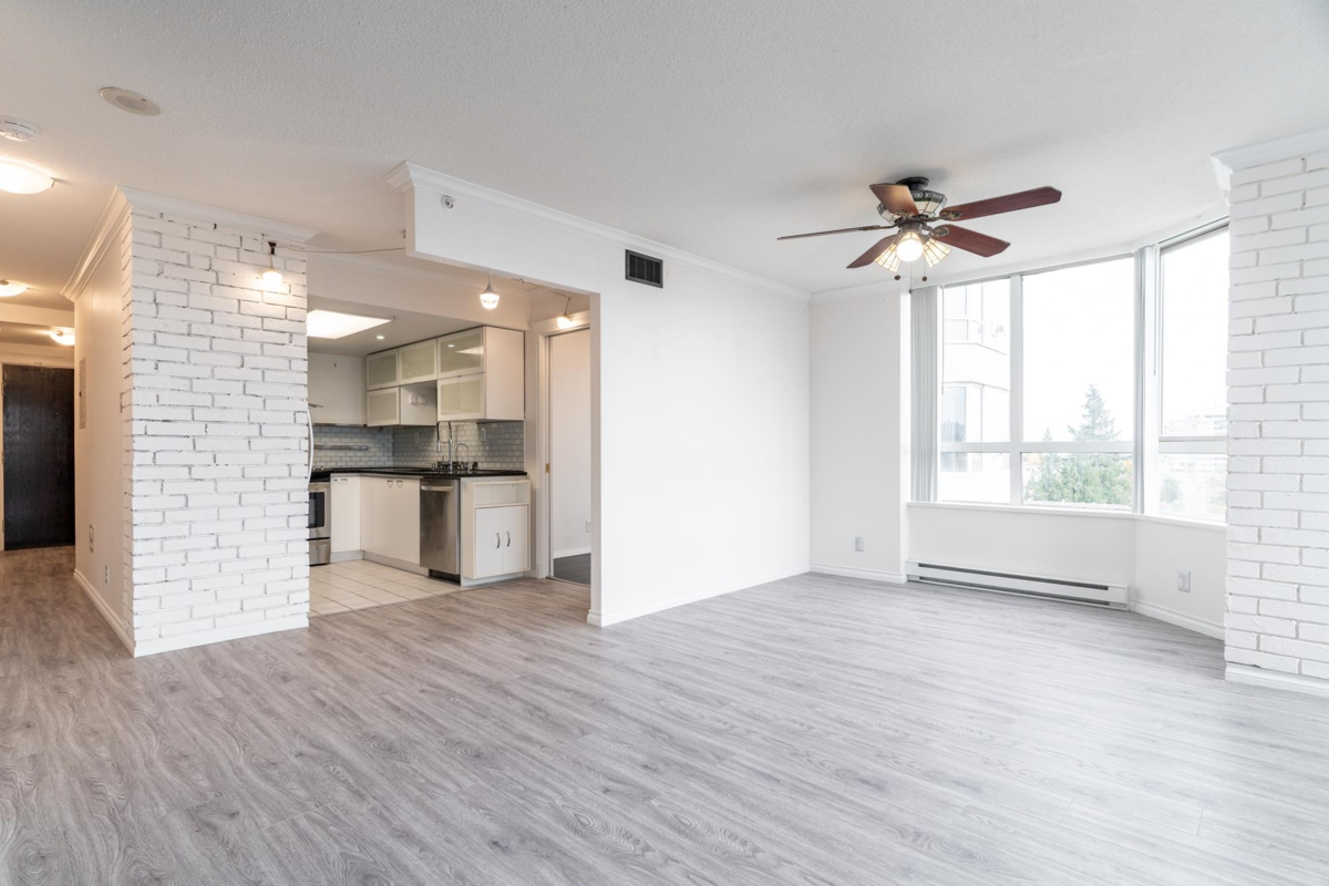 Kitchen Island Photo of 808 10082 148 Street, Surrey, BC