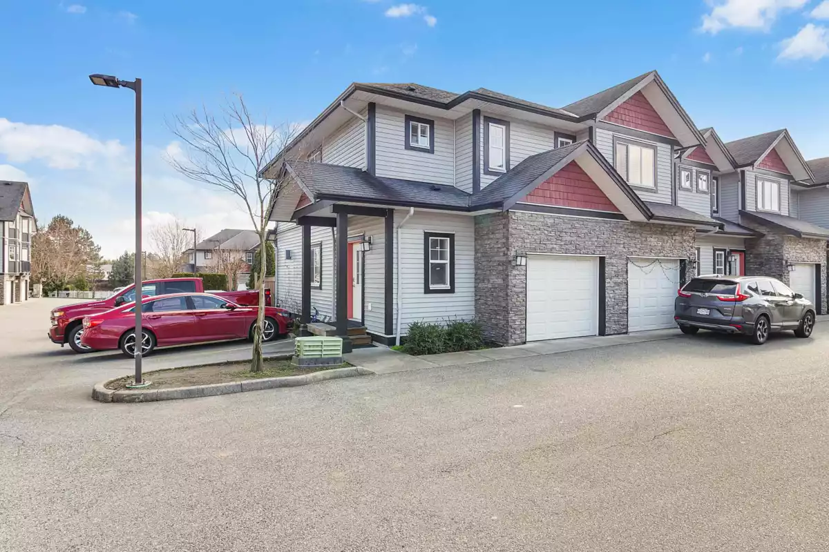 Exterior Front Photo of 18 31235 Upper Maclure Road, Abbotsford, BC