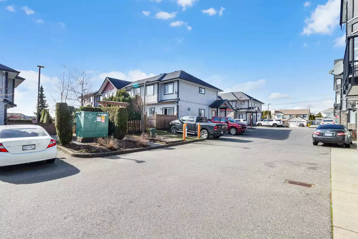 Hot Tub / Spa Photo of 18 31235 Upper Maclure Road, Abbotsford, BC