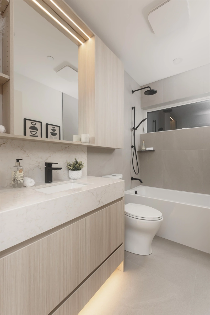 Bedroom 3 Photo of 2 2755 W 11th Avenue, Vancouver, BC