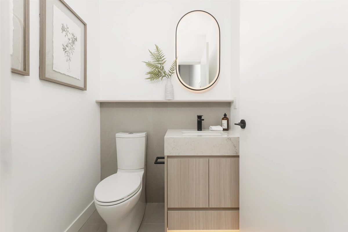 Pantry Photo of 2 2755 W 11th Avenue, Vancouver, BC