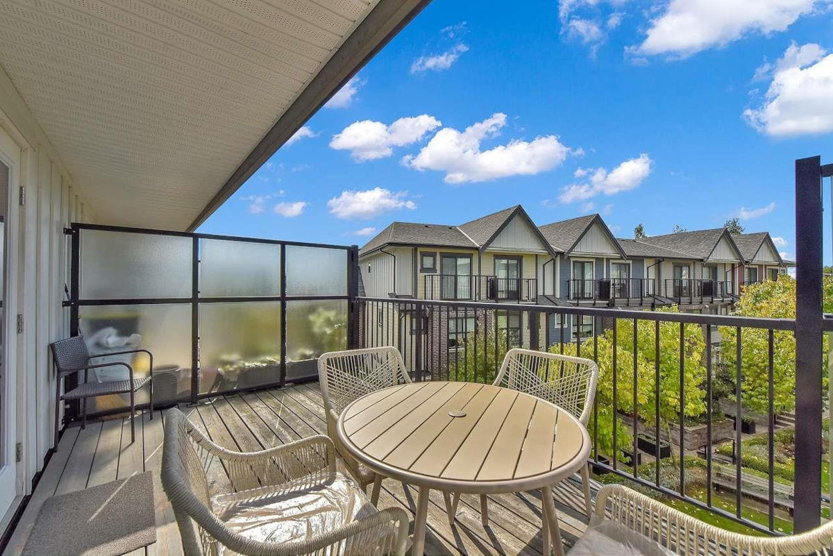 Hot Tub / Spa Photo of 6 7039 Macpherson Avenue, Burnaby, BC