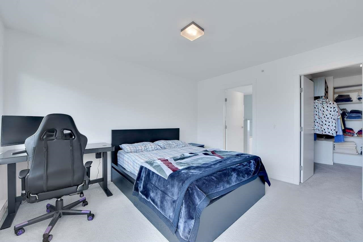 Outdoor Patio Photo of 6 7039 Macpherson Avenue, Burnaby, BC