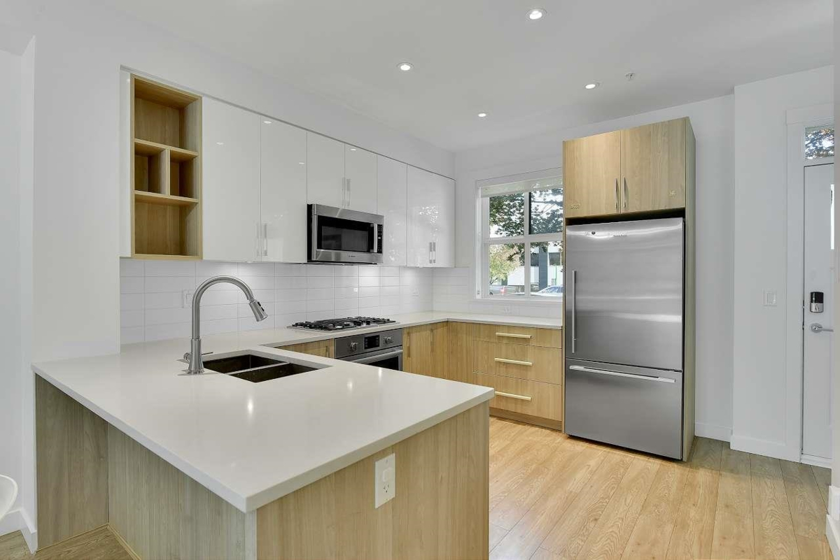 Primary Bedroom Photo of 6 7039 Macpherson Avenue, Burnaby, BC