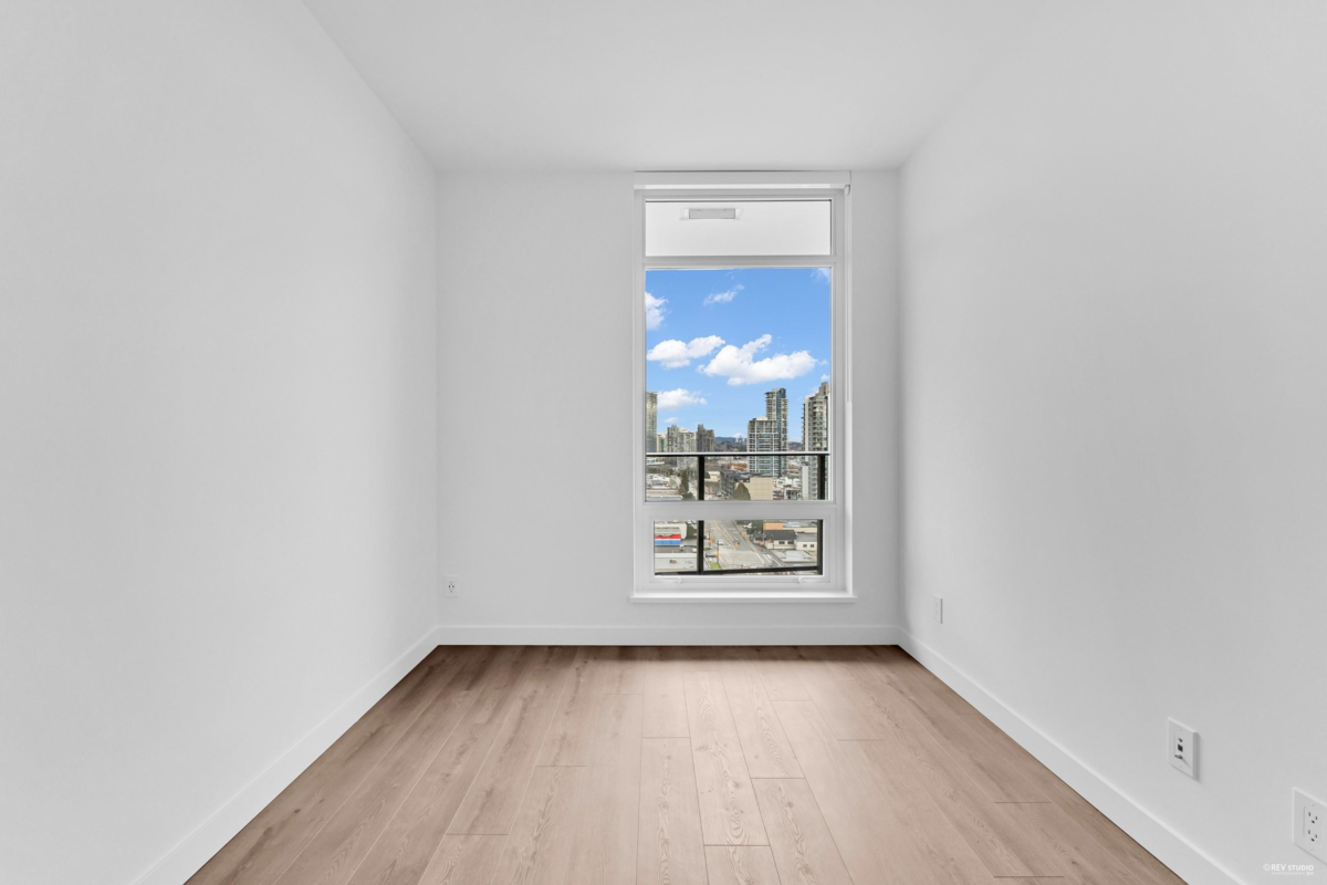 Bedroom 4 Photo of 1607 2181 Madison Avenue, Burnaby, BC