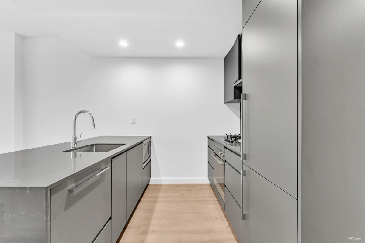 Living Room Photo of 1607 2181 Madison Avenue, Burnaby, BC