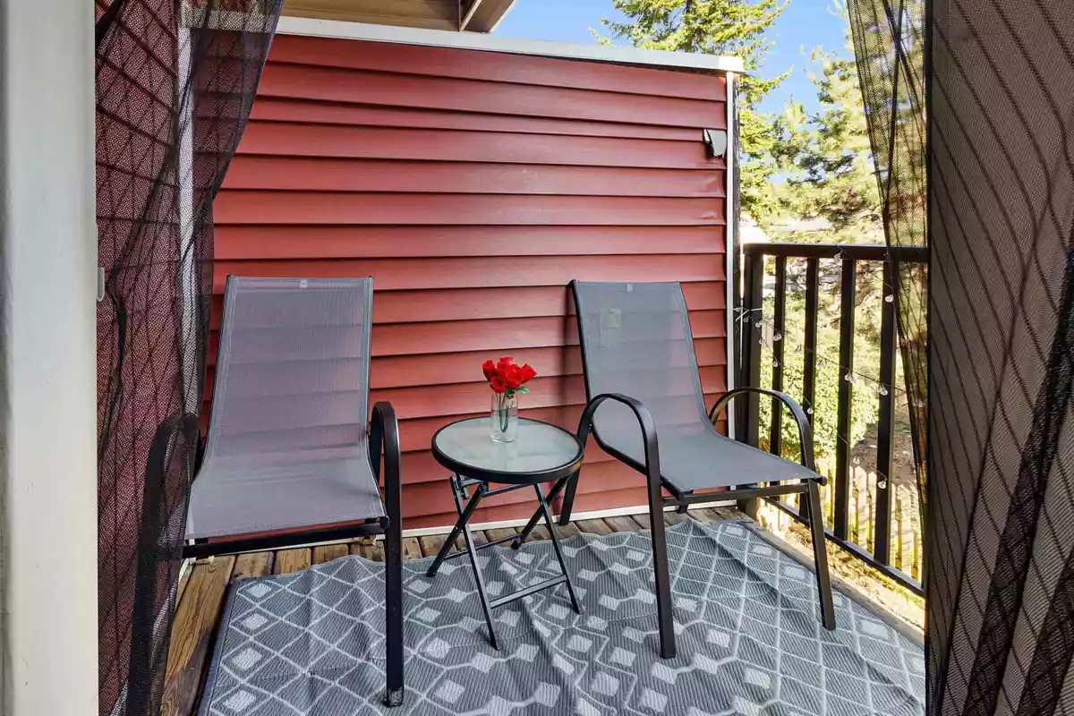 Walk-In Closet Photo of 42 9405 121 Street, Surrey, BC