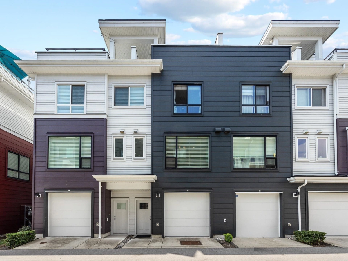 Outdoor Deck Photo of 39 16336 23a Avenue, Surrey, BC