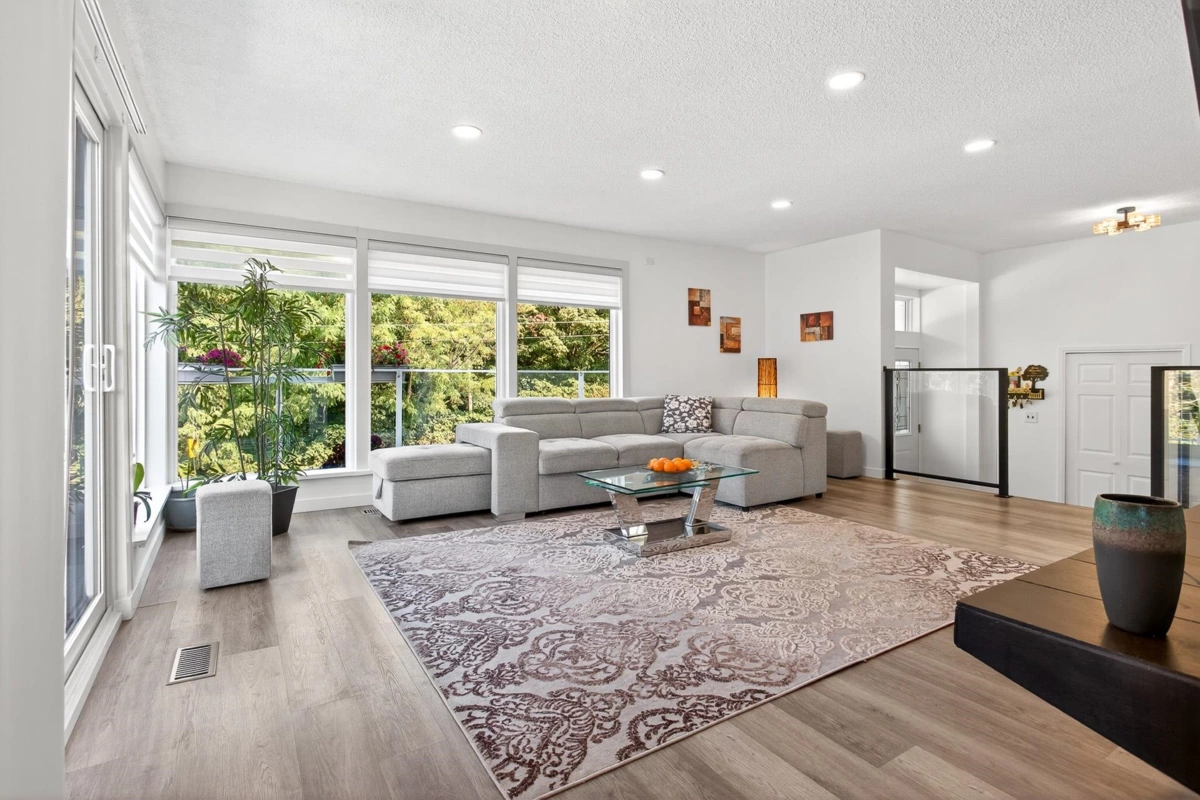 Breakfast Nook Photo of 11906 100 Avenue, Surrey, BC