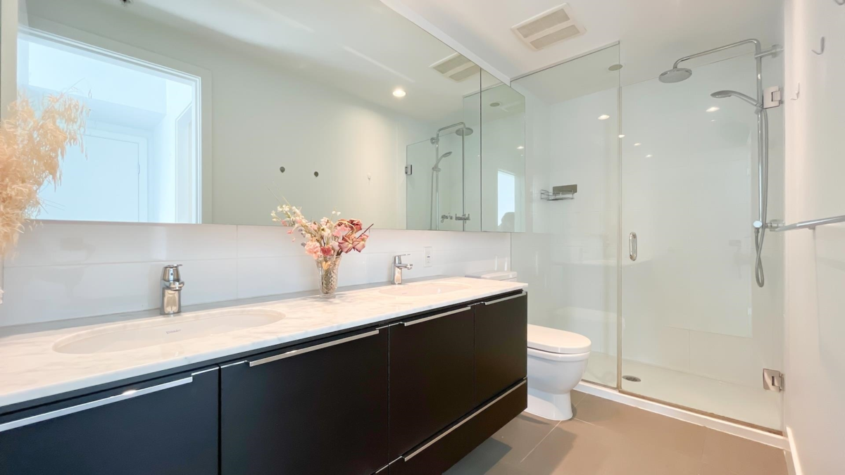 Bedroom 4 Photo of 528 5233 Gilbert Road, Richmond, BC