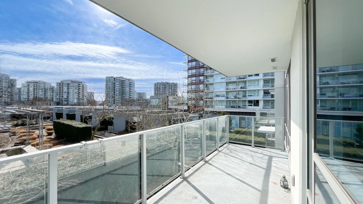 Mudroom Photo of 528 5233 Gilbert Road, Richmond, BC