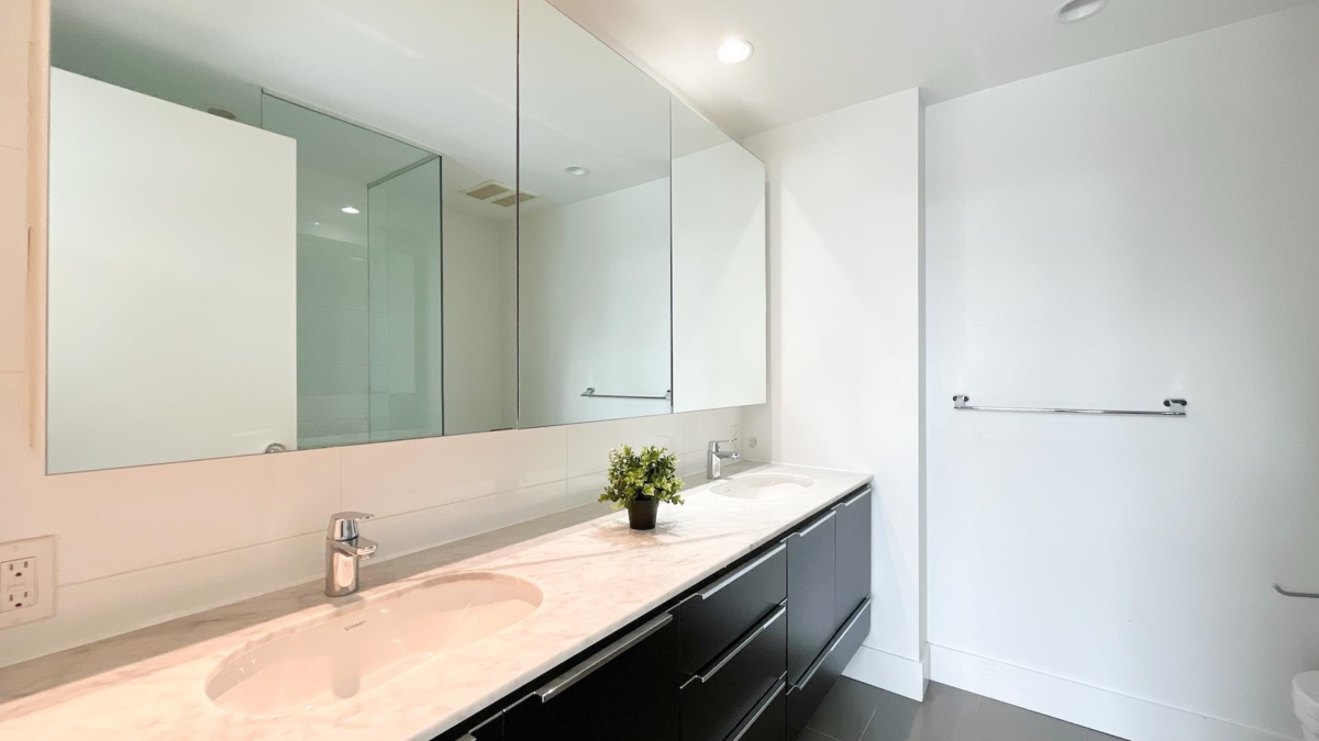 Office / Den Photo of 528 5233 Gilbert Road, Richmond, BC