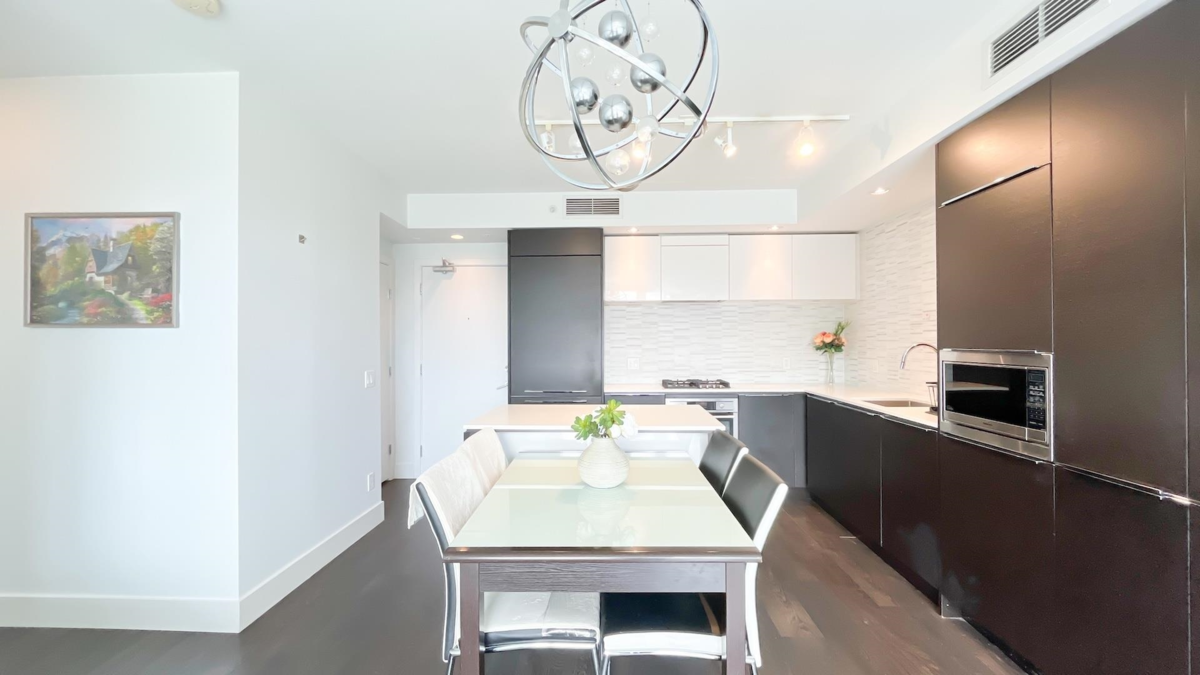 Primary Bedroom Photo of 528 5233 Gilbert Road, Richmond, BC