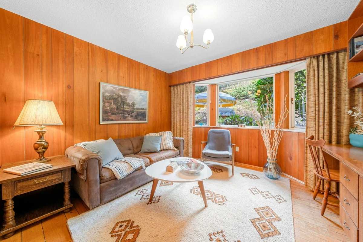 Bedroom 4 Photo of 895 Elveden Row, West Vancouver, BC