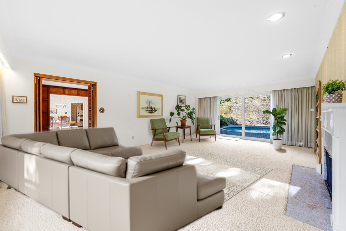 Dining Area Photo of 895 Elveden Row, West Vancouver, BC