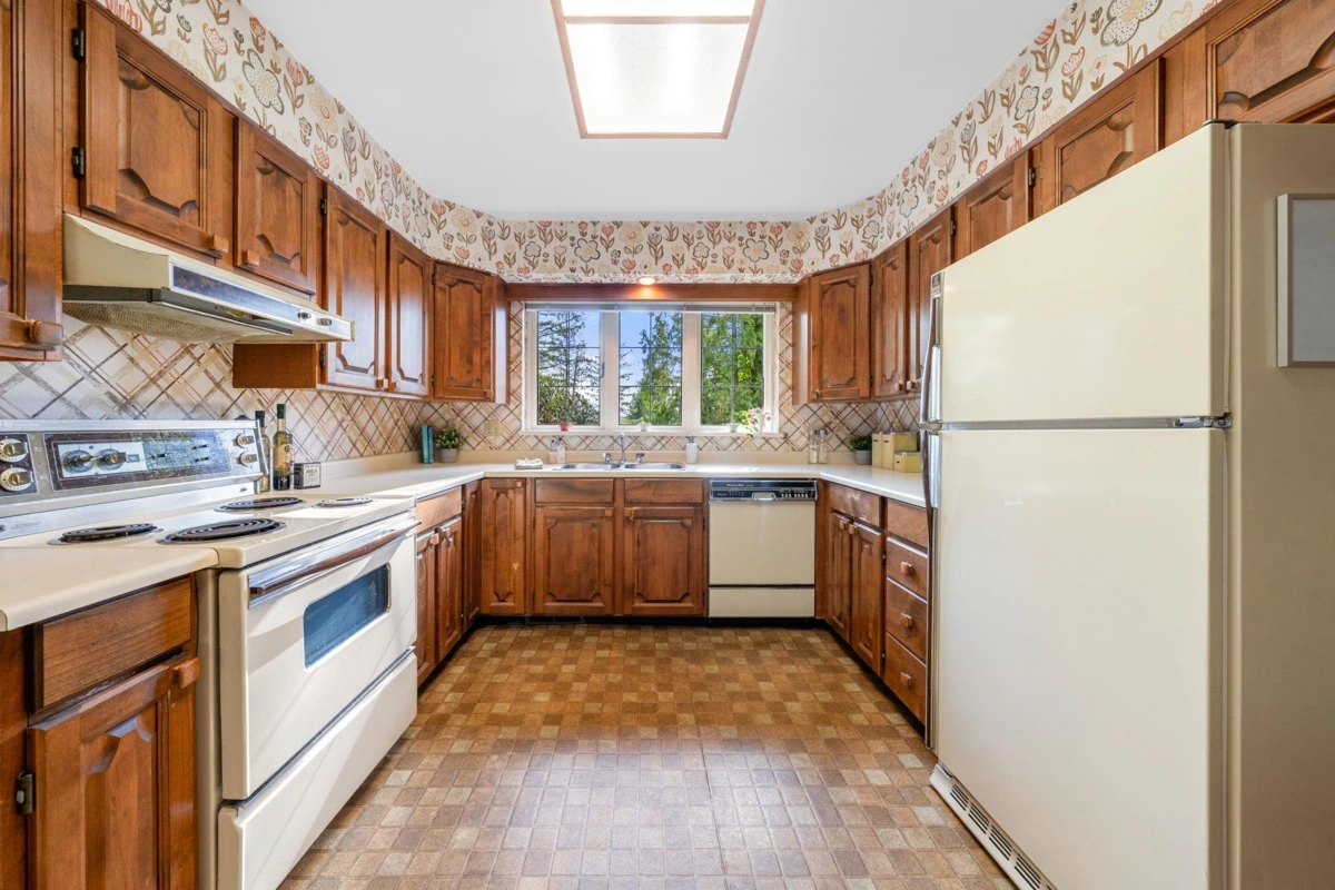 Primary Bedroom Photo of 895 Elveden Row, West Vancouver, BC