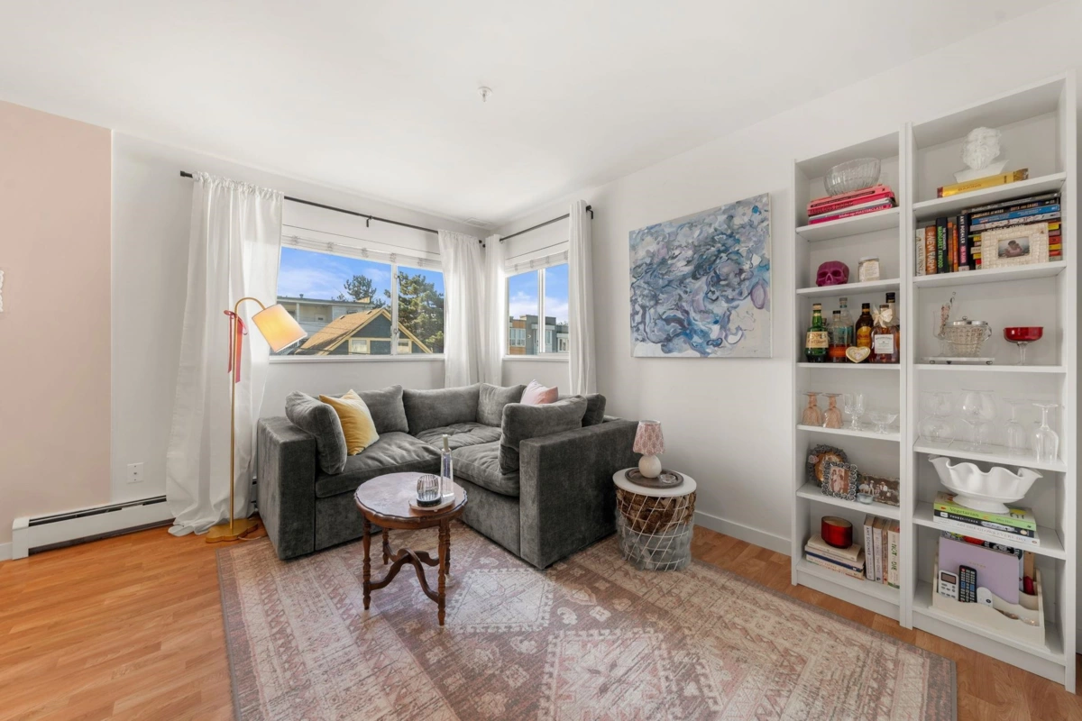 Living Room Photo of 305 33 N Templeton Drive, Vancouver, BC