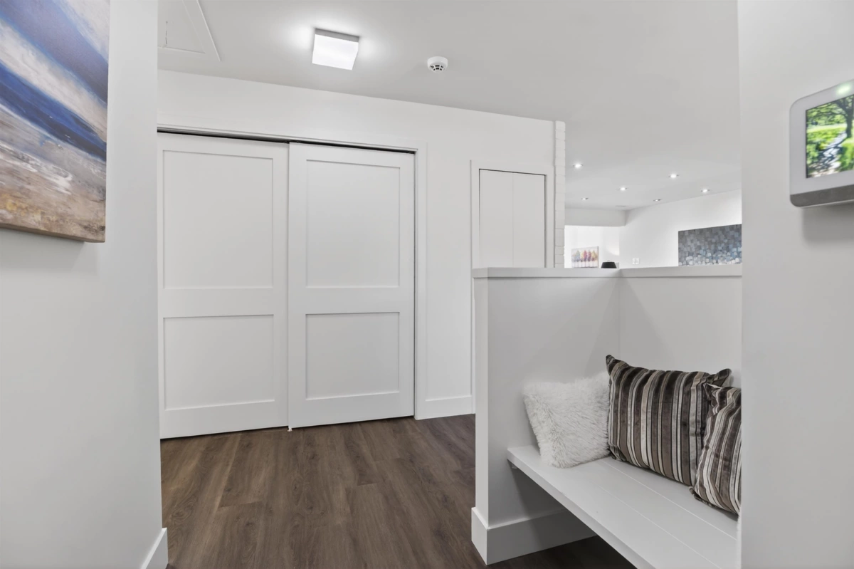 Entry Foyer Photo of 1375 Mcbride Street, North Vancouver, BC