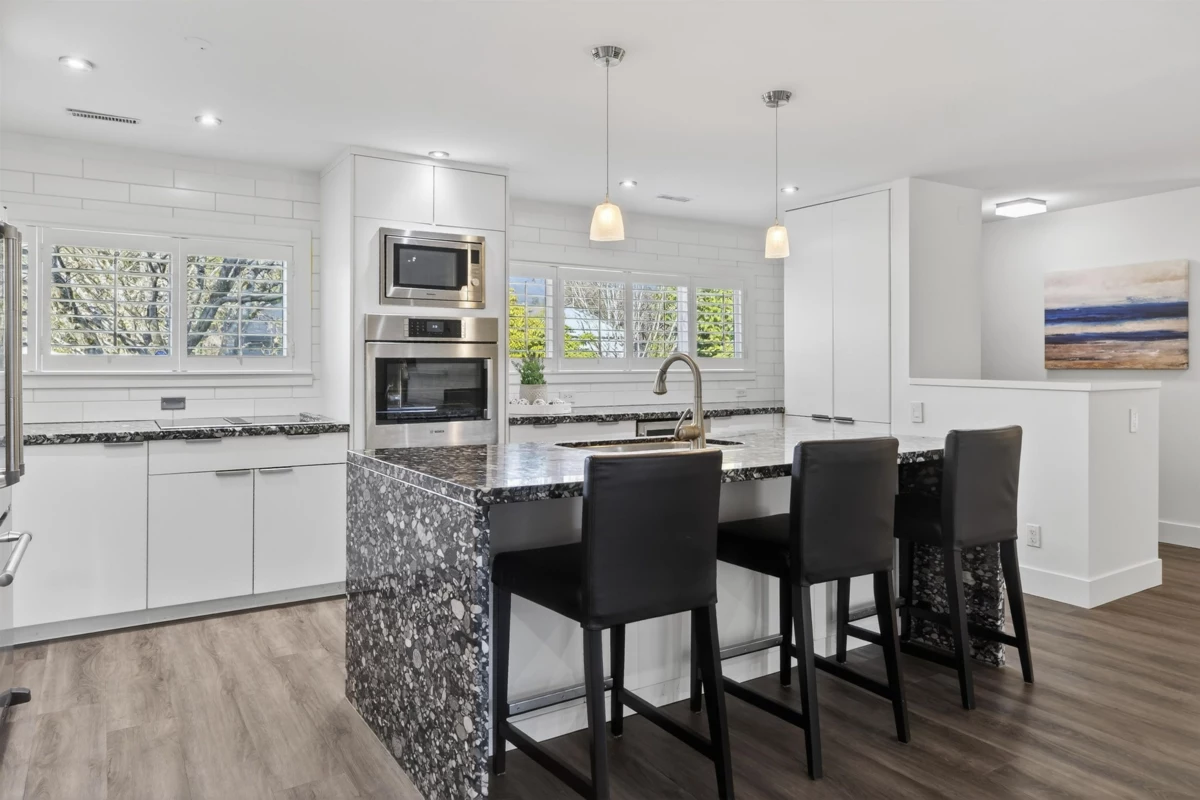 Family Room Photo of 1375 Mcbride Street, North Vancouver, BC