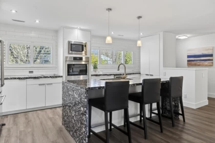 1375 Mcbride Street, North Vancouver, BC