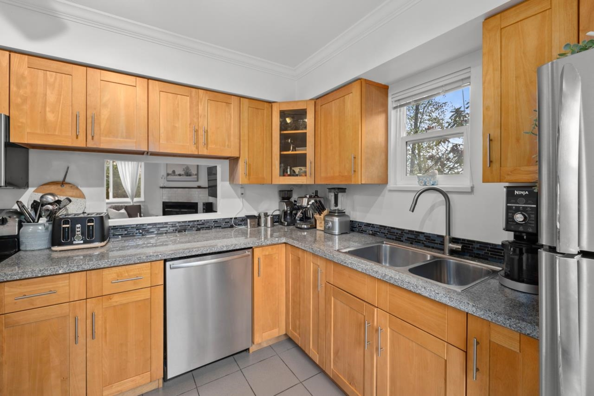 Primary Bedroom Photo of 3066 Smith Avenue, Burnaby, BC