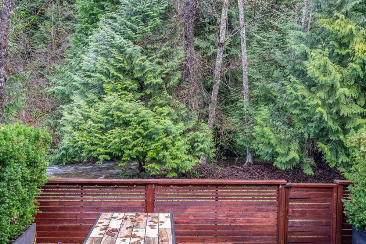 Hallway Photo of 2 38247 Westway Avenue, Squamish, BC