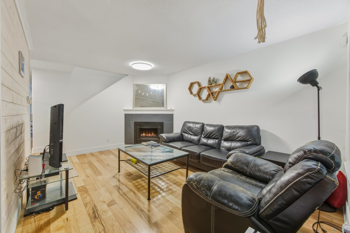 Powder Room Photo of 2 38247 Westway Avenue, Squamish, BC