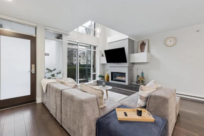 863 Richards Street, Vancouver, BC, Vancouver — Townhouse for sale