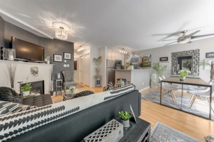 Walk-In Closet Photo of 201 985 10th Avenue, Vancouver, BC