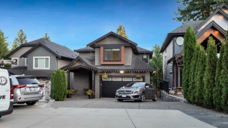 Hot Tub / Spa Photo of 3474 Gislason Avenue, Coquitlam, BC