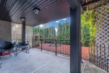 Mudroom Photo of 3474 Gislason Avenue, Coquitlam, BC